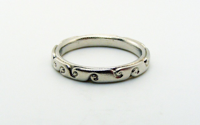 R87P
“Swirling Water” 2.5mm band in Platinum. Immediately available in size 6 ¼.
$1,915.00
