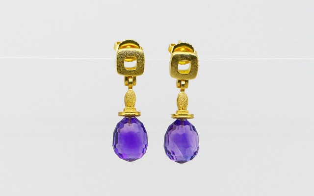 E238M
Amethyst earrings, 18K Yellow Gold. Faceted amethyst briolette drops are 8.06 ctw. 
$2380
