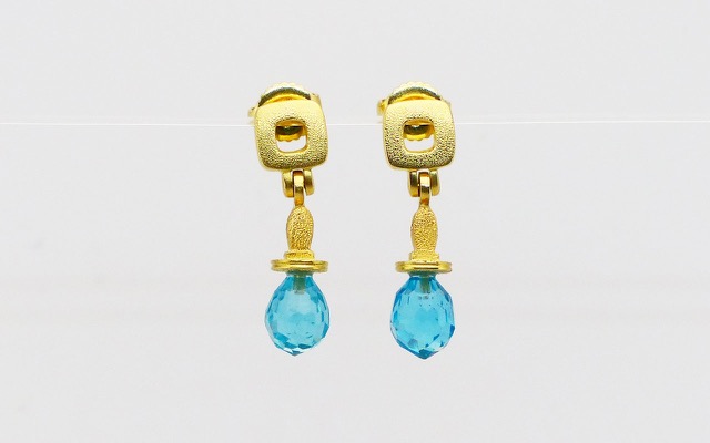 E238M 
Apatite earrings, 18K Yellow Gold. Faceted apatite briolette drops are 4.37 ctw.
$2320
