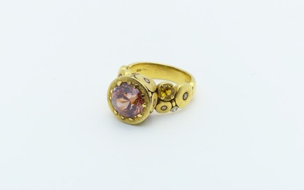 Zircon Orchard ring LL.png