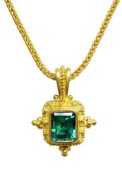 Julie-emerald-pend600